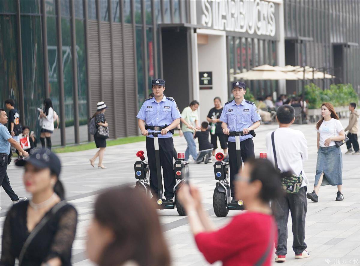 银钻娱乐是现场直播
